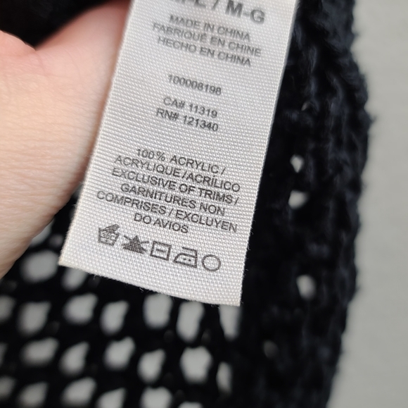 Garage brand black chunky knit cardigan, size m/l - Picture 5 of 5